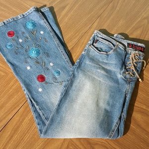Mudd Embroidered Bell Bottom Jeans Vintage Lace Up
